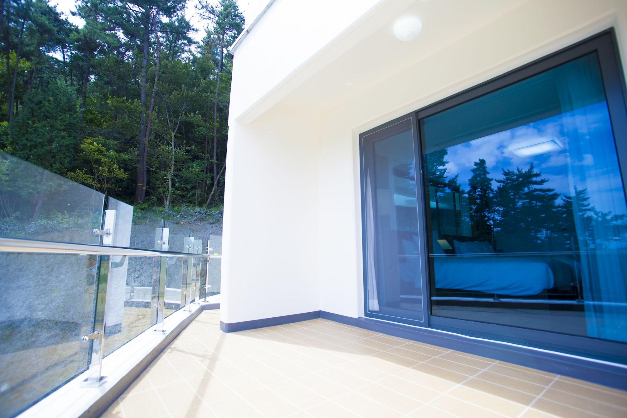 Dongwon Youthhostel Tongyeong Exteriör bild
